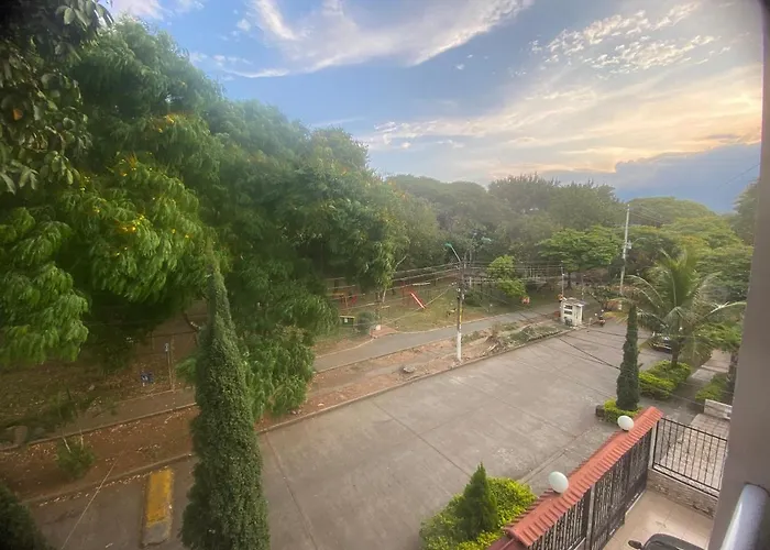 Excelente Estadia En Un Bosque Dentro De Cali..